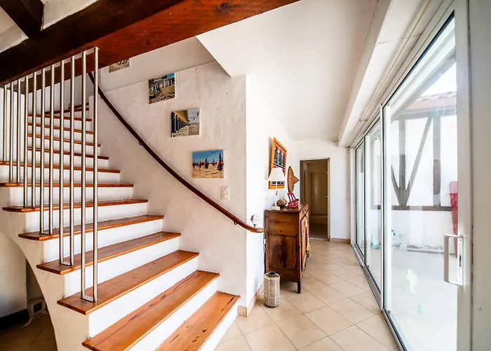 Baradarena Avec Piscine Chauffee Et Jardin Pour 10 Personnes Soorts-Hossegor