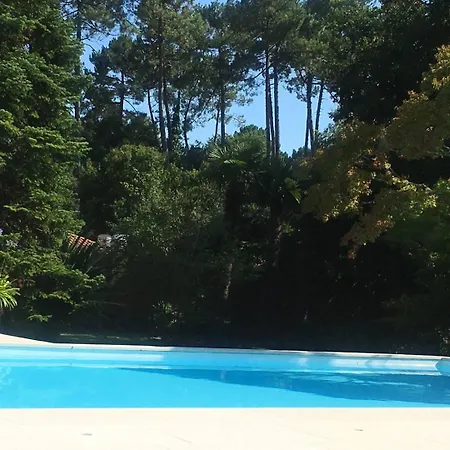Baradarena Avec Piscine Chauffee Et Jardin Pour 10 Personnes 别墅